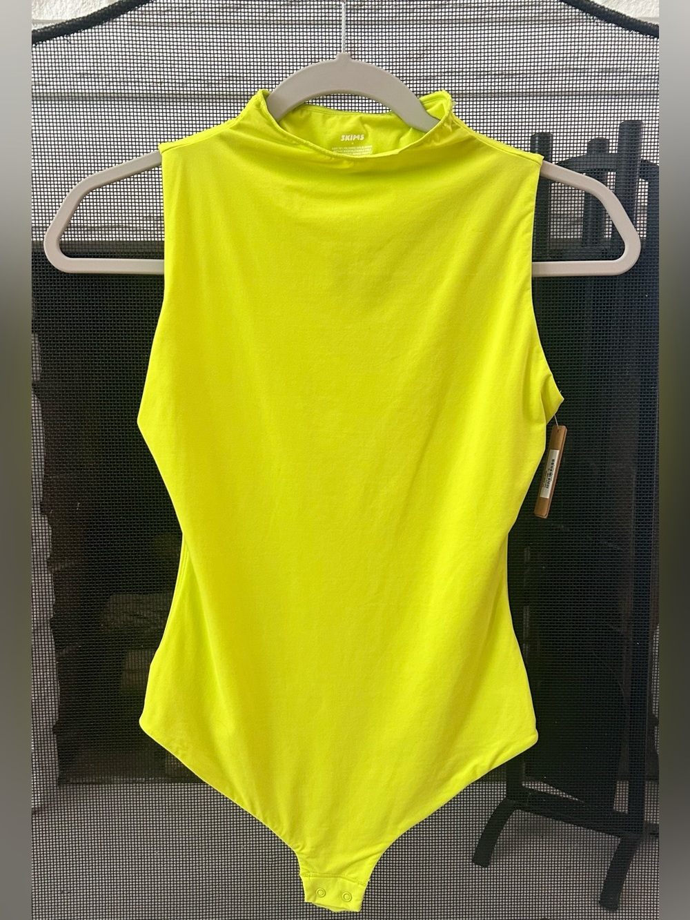 SKIMS Fits Everybody Sleeveless Mock Neck Bodysuit - Size M
